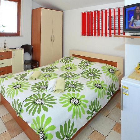 Apartments Melita بيبينيا الغرفة الصورة