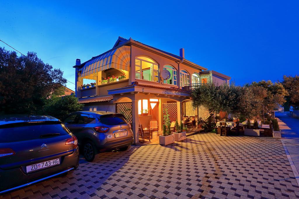 Apartments Melita بيبينيا المظهر الخارجي الصورة