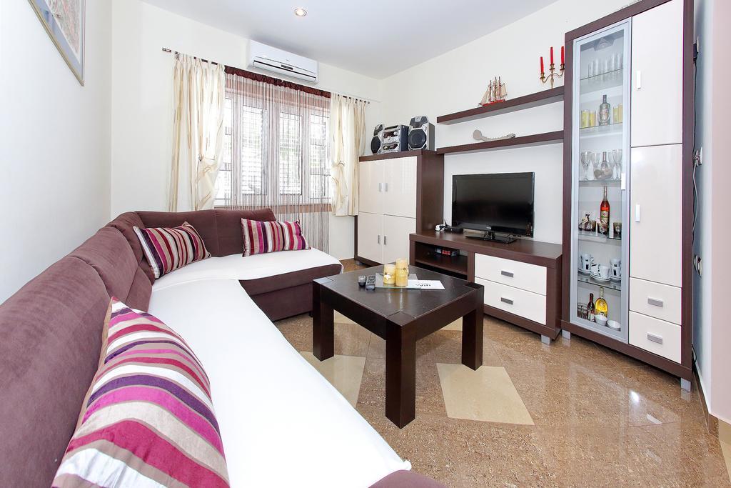 Apartments Melita بيبينيا الغرفة الصورة